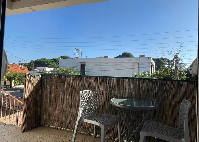 Plage A 400 M Studio Tout Confort Terrasse Clim Parking
