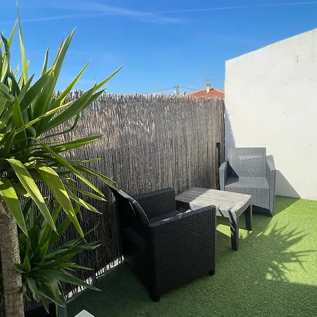 Plage A 400 M Studio Tout Confort Terrasse Clim Parking Hyeres Exterior photo