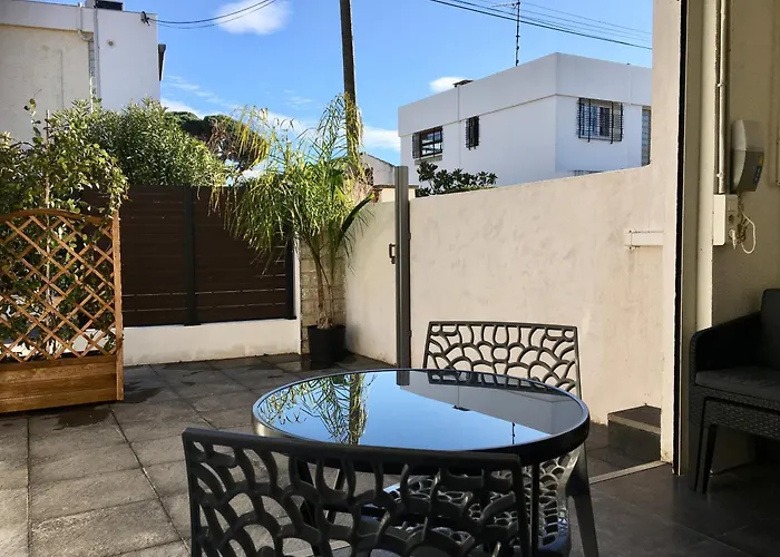 Plage A 400 M Studio Tout Confort Terrasse Clim Parking